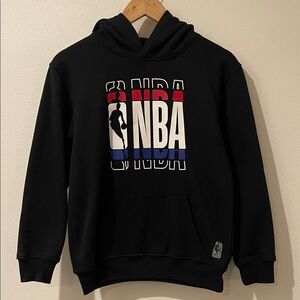 NBA Junior’s Black pullover Hoodie with Logo Size 14-16